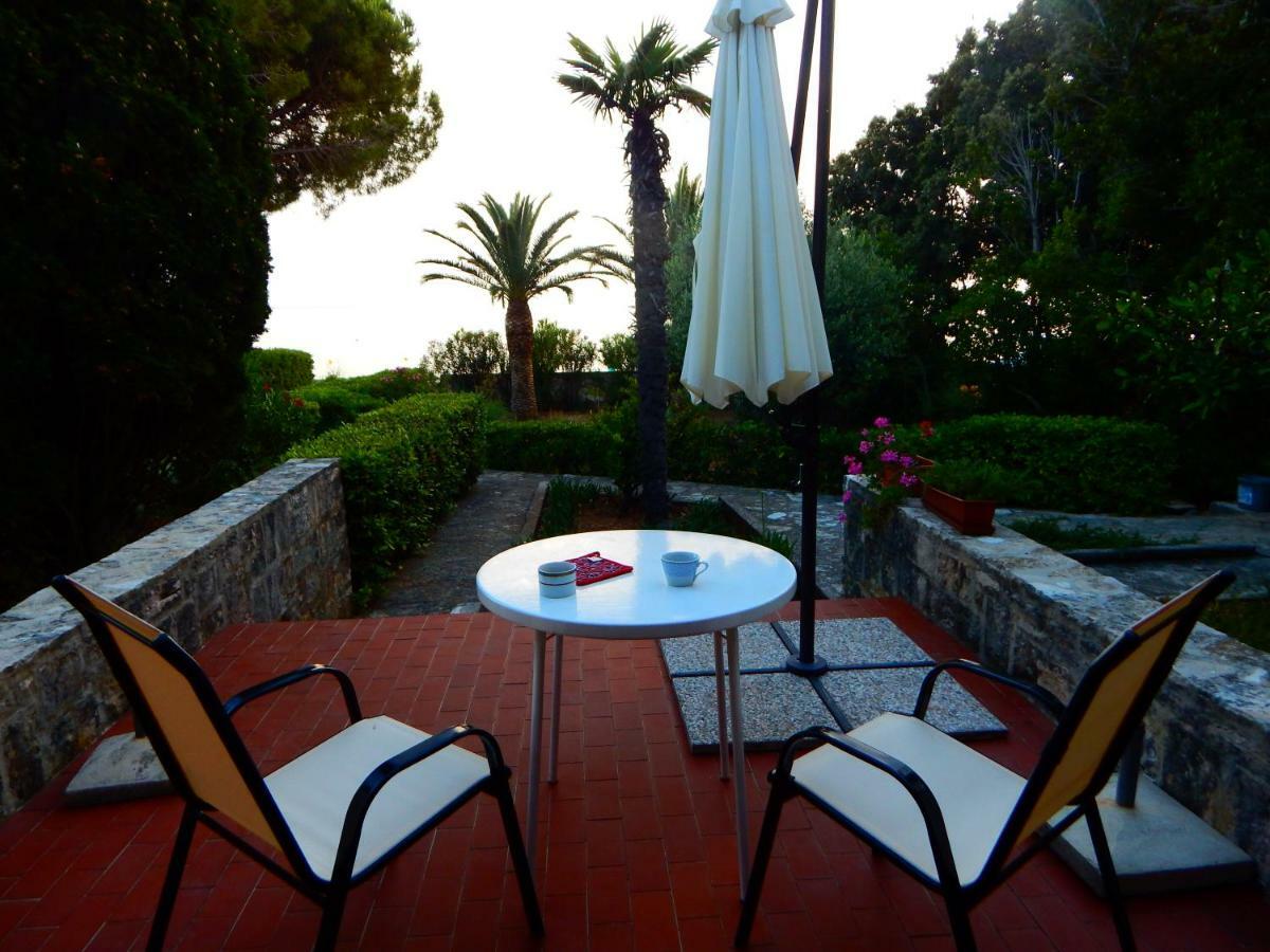 Apartmani Jutro Novalja Exterior photo